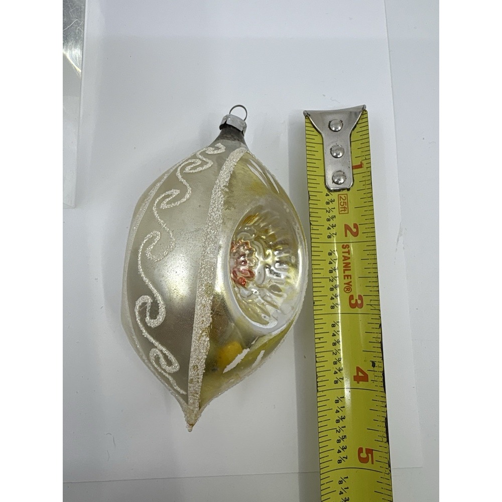 Vintage 4" Glass INDENTED Lt. White RED Swirl Christmas tree ornament - Picture 6 of 7